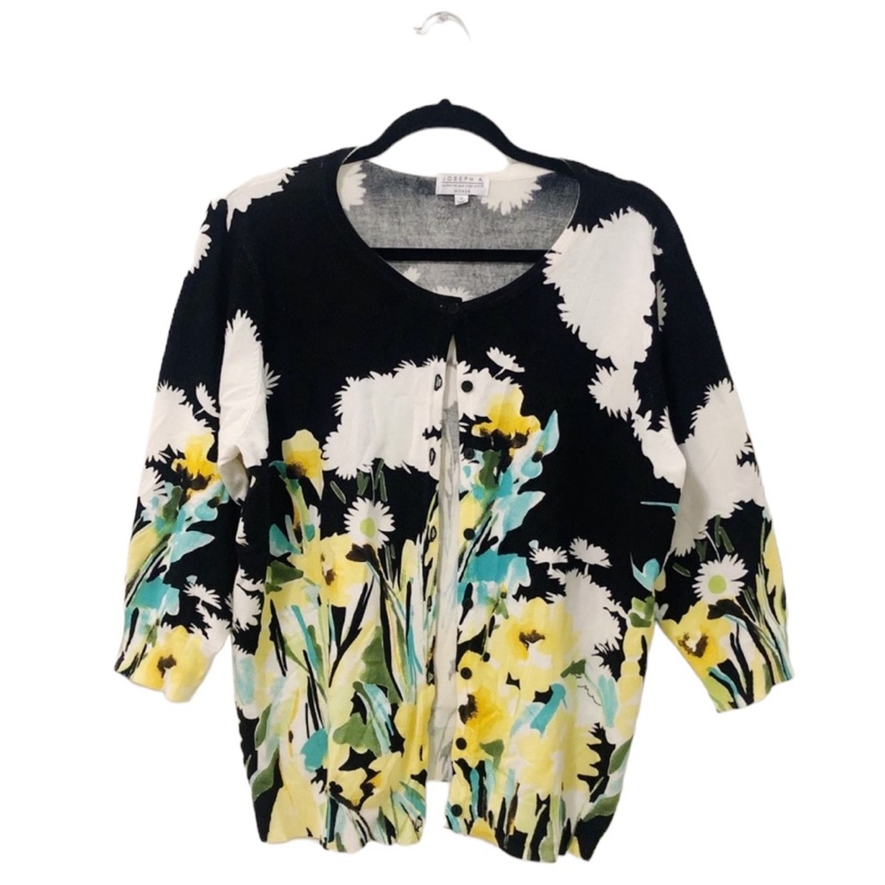 NWOT Joseph A. floral button cardigan